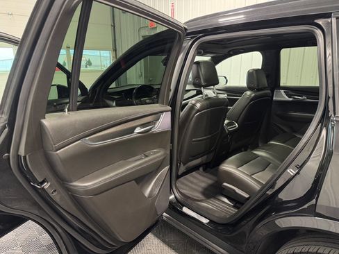 Used 2023 Cadillac XT6 Sport image 20