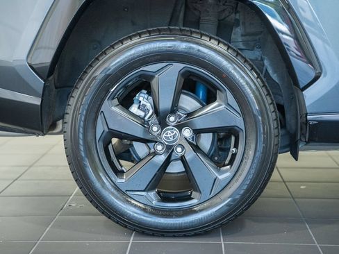 Used 2019 Toyota RAV4 XSE w/ Carpet Mat Package AWD/4WD image 20