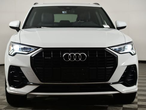 Certified 2023 Audi Q3 2.0T Premium w/ Black Optic Sport Package image 5