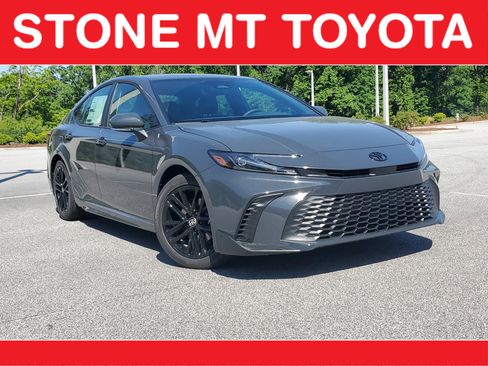 New 2026 Toyota Camry SE FWD image 1