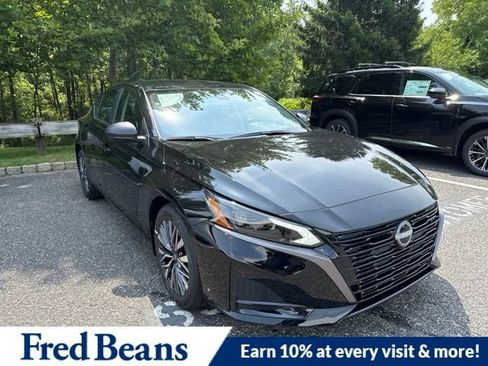 New 2026 Nissan Altima 2.5 SV FWD image 1