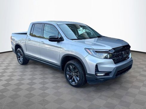 Used 2024 Honda Ridgeline Sport image 4