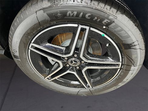 New 2026 Mercedes-Benz GLE 350 4MATIC image 9