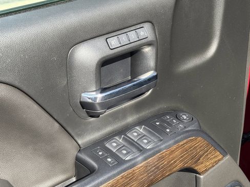 Used 2018 GMC Sierra 1500 Denali w/ Denali Ultimate Package image 19