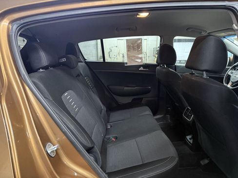 Used 2019 Kia Sportage LX w/ LX Popular Package image 19