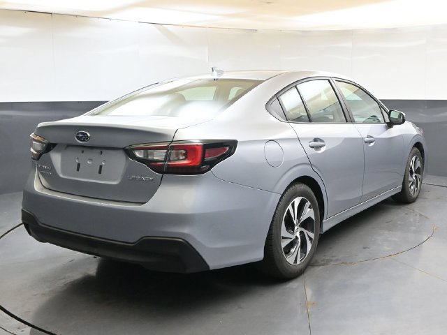 Used 2025 Subaru Legacy Premium AWD/4WD image 5