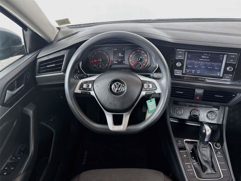 Used 2019 Volkswagen Jetta FWD image 21