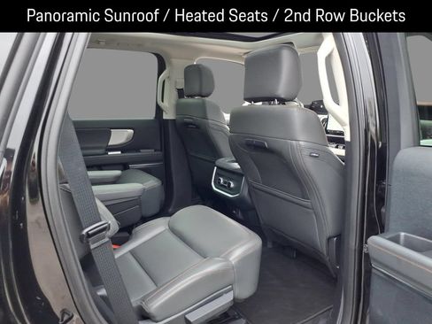 Used 2025 Ford Expedition Active AWD/4WD image 11
