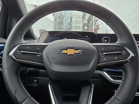 New 2026 Chevrolet Equinox EV LT FWD image 24