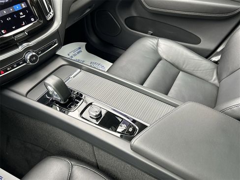 Certified 2023 Volvo XC60 B5 Core w/ Climate Package image 22