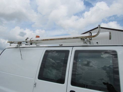 Used 2014 Chevrolet Express 1500 RWD image 20