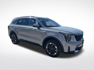 Certified 2025 Kia Sorento S AWD/4WD video 3
