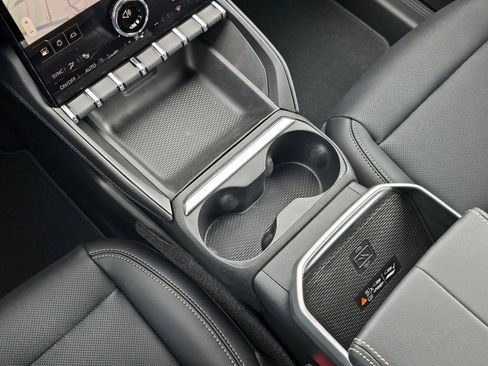New 2026 GMC Terrain Elevation w/ Elevation Premium Package AWD/4WD image 22