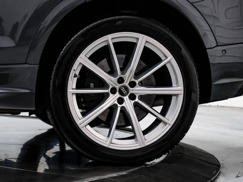 Used 2022 Audi RS Q8 image 69