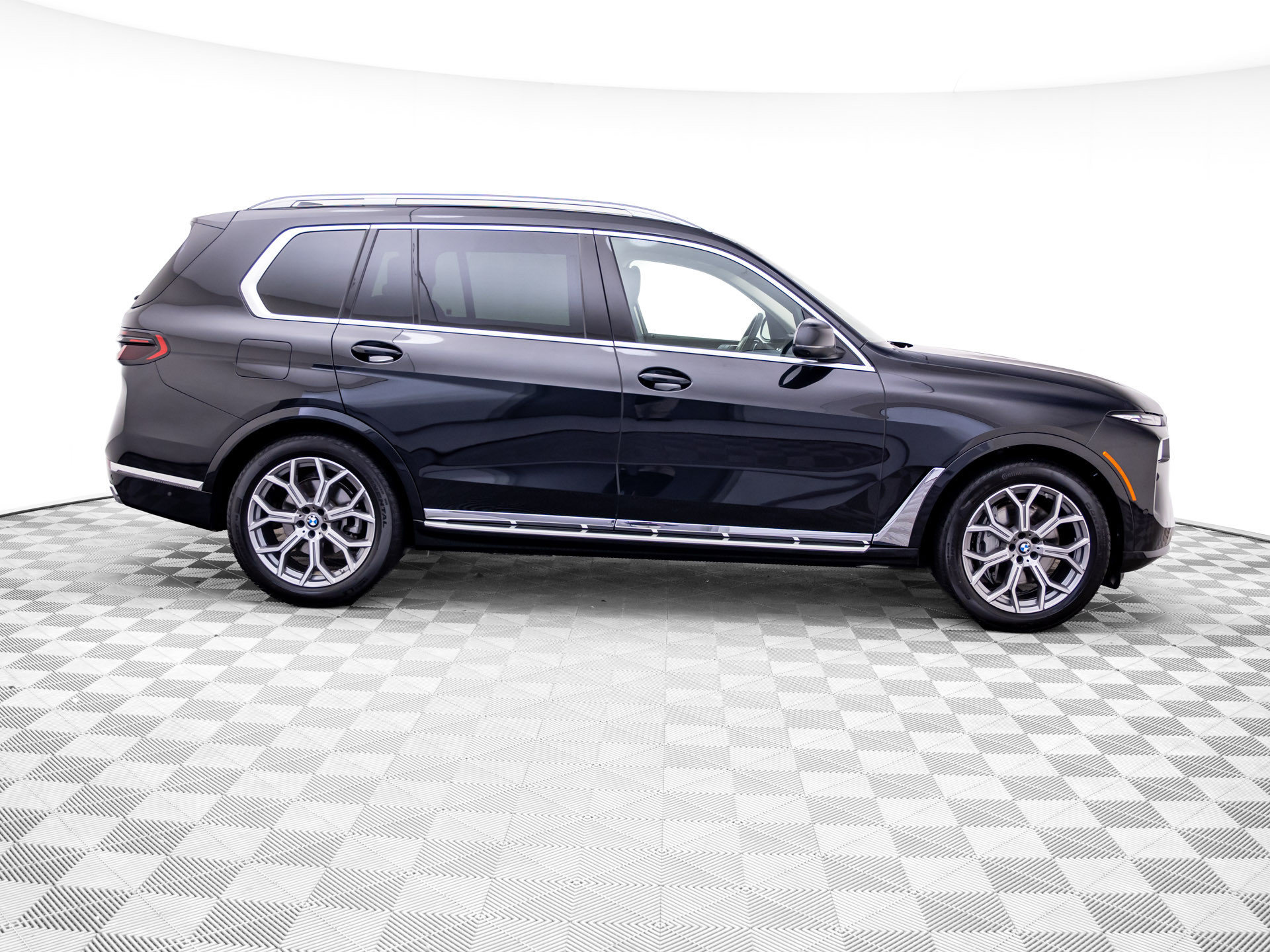 Certified 2026 BMW X7 xDrive40i AWD/4WD image 6