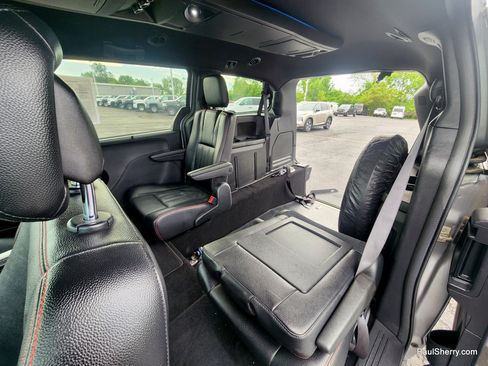 Used 2019 Dodge Grand Caravan GT FWD image 22