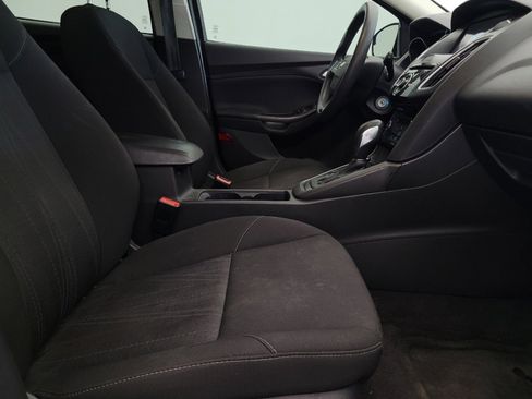 Used 2017 Ford Focus SEL image 21