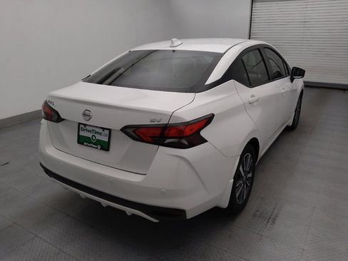 Used 2022 Nissan Versa SV w/ Trunk Package FWD image 9