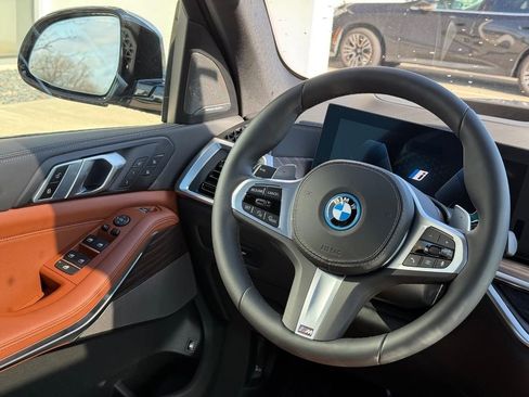 New 2026 BMW X5 xDrive50e w/ M Sport Package image 9