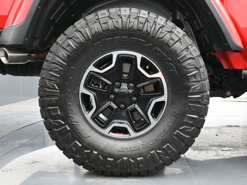Used 2020 Jeep Gladiator Rubicon image 17