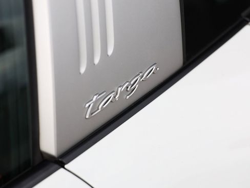 Used 2021 Porsche 911 Targa 4 image 5