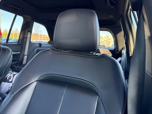 Certified 2024 Jeep Grand Cherokee Limited w/ Black Appearance Package image 5