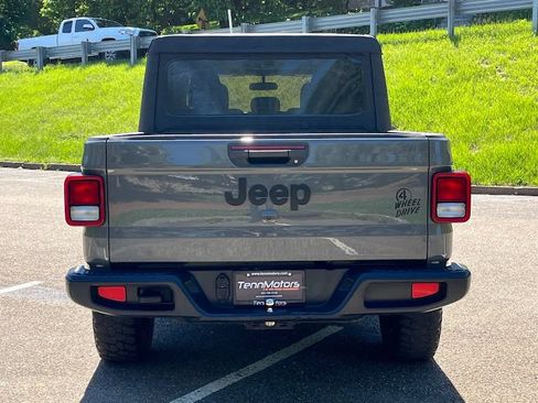 Used 2022 Jeep Gladiator Sport AWD/4WD image 24