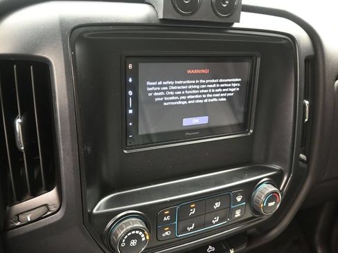 Used 2016 Chevrolet Silverado 1500 Custom w/ Custom Convenience Package RWD image 13