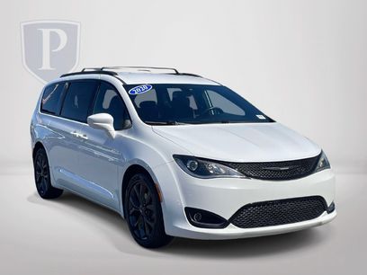 Used 2020 Chrysler Pacifica Touring-L Plus w/ S Appearance Package