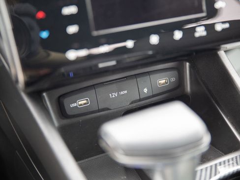 Used 2023 Hyundai Santa Cruz SEL Premium w/ Cargo Package image 17