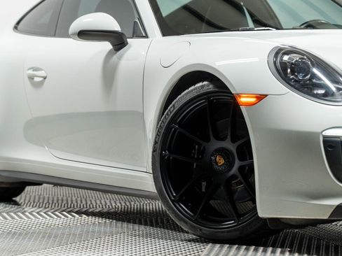 Used 2018 Porsche 911 Carrera GTS image 30