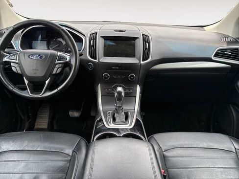 Used 2018 Ford Edge SEL w/ Equipment Group 201A AWD/4WD image 10