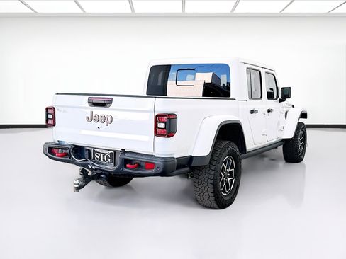 Used 2025 Jeep Gladiator Rubicon image 4