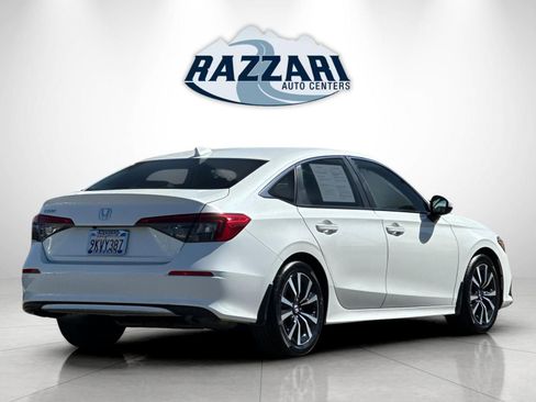 Used 2024 Honda Civic EX image 3