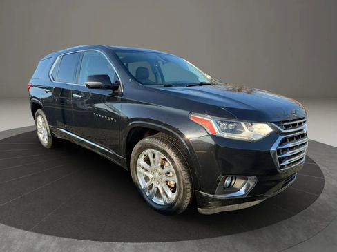 Used 2019 Chevrolet Traverse High Country w/ LPO, Floor Liner Package AWD/4WD image 3
