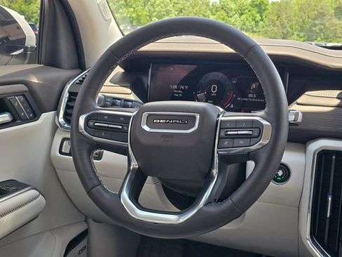 Used 2024 GMC Acadia Denali FWD image 38