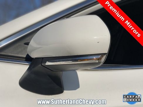 Used 2024 Toyota Camry SE image 11