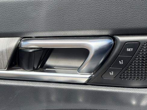 Used 2024 Kia Telluride SX Prestige image 19