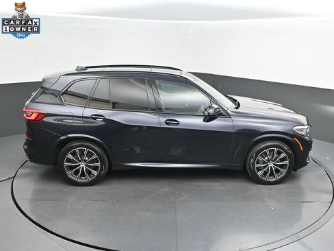 Used 2022 BMW X5 xDrive40i w/ M Sport Package AWD/4WD image 39