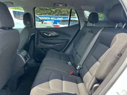 Used 2023 GMC Terrain SLE w/ Driver Convenience Package AWD/4WD image 19