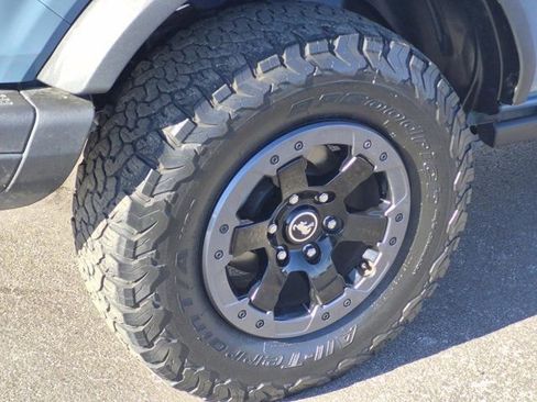 Used 2022 Ford Bronco Badlands AWD/4WD image 7