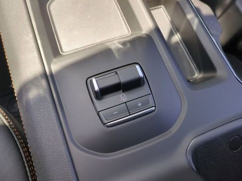 New 2026 GMC Sierra 2500 AT4 AWD/4WD image 36