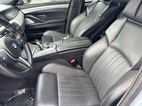 Used 2014 BMW M5 RWD image 21