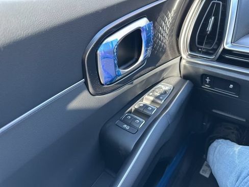 New 2026 Kia Sorento LX FWD image 42