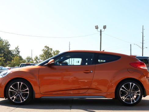 Used 2016 Hyundai Veloster Turbo image 14