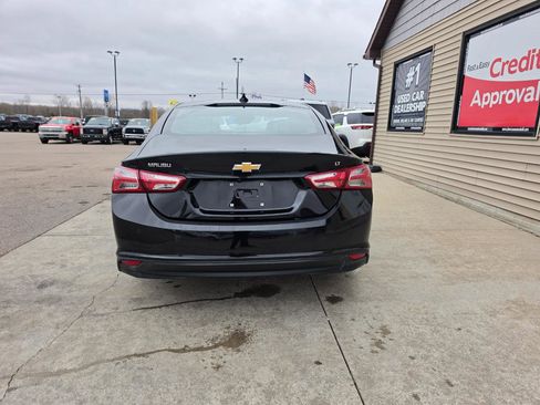 Used 2020 Chevrolet Malibu LT w/ Leather Package image 8