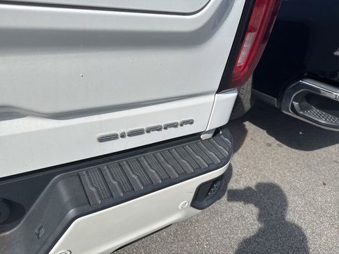 Used 2021 GMC Sierra 1500 Denali w/ Denali Ultimate Package AWD/4WD image 9