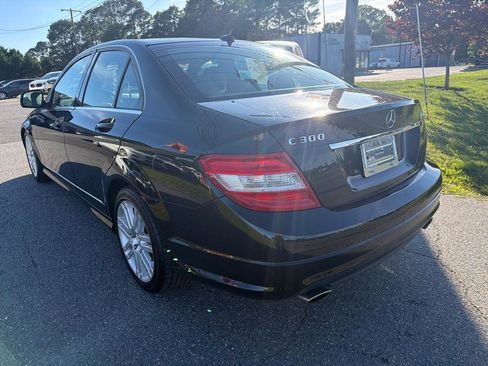 Used 2009 Mercedes-Benz C 300 4MATIC Sedan image 9