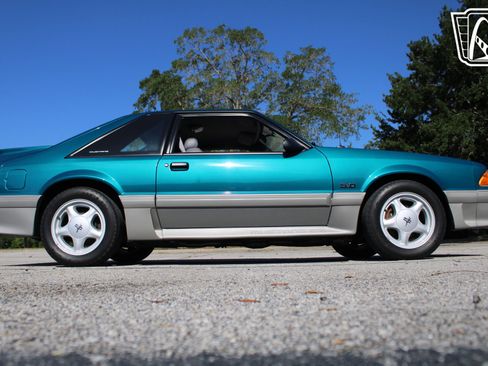Used 1993 Ford Mustang GT RWD image 23