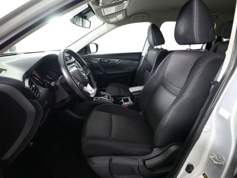 Used 2019 Nissan Rogue S AWD/4WD image 14